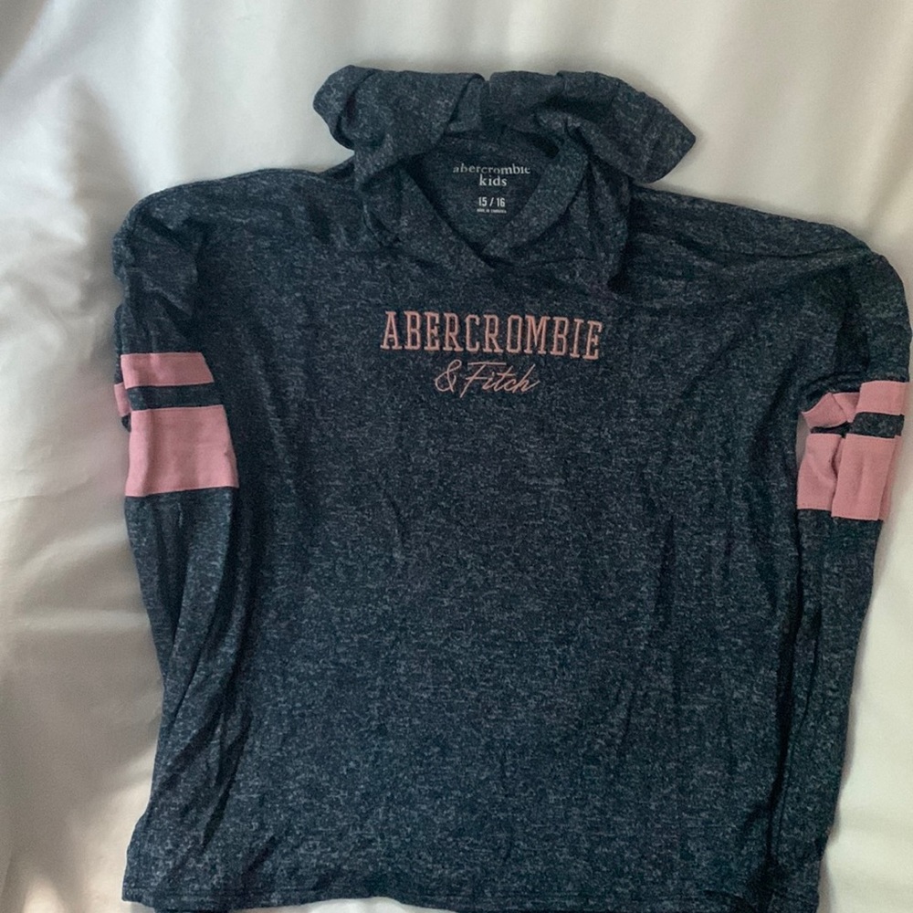 Abercrombie kids 15/16 made in Cambodia.